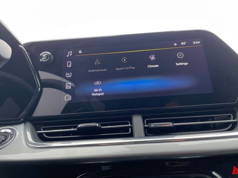 Used 2025 Chevrolet Trax LT image 20