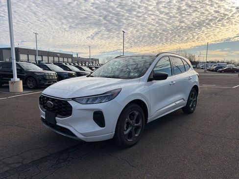 Used 2024 Ford Escape ST-Line w/ Tech Pack #1 image 3