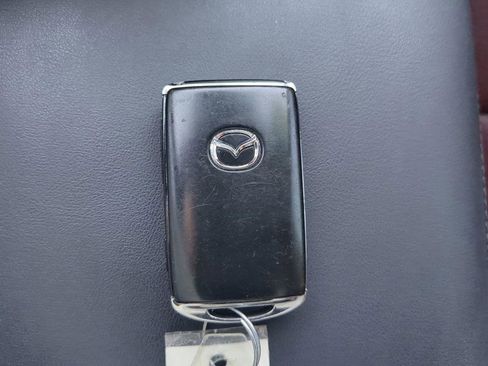 Used 2021 MAZDA MAZDA3 s image 8