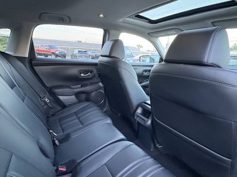 Used 2023 Honda HR-V EX-L image 6