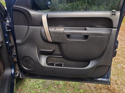 Used 2011 Chevrolet Silverado 1500 LS image 17