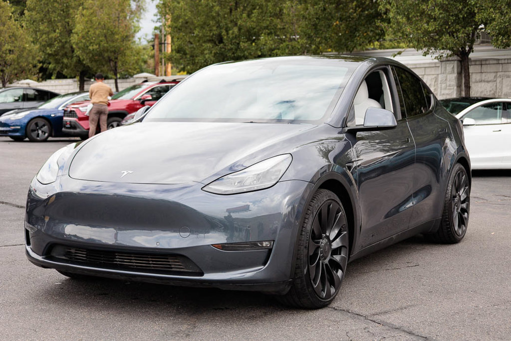 Used 2022 Tesla Model Y Performance AWD/4WD image 28