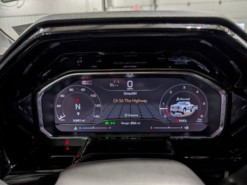 Used 2024 GMC Sierra 1500 Elevation image 24