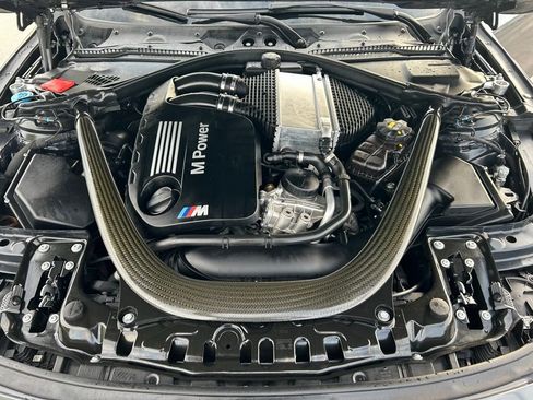 Used 2017 BMW M3 RWD image 34