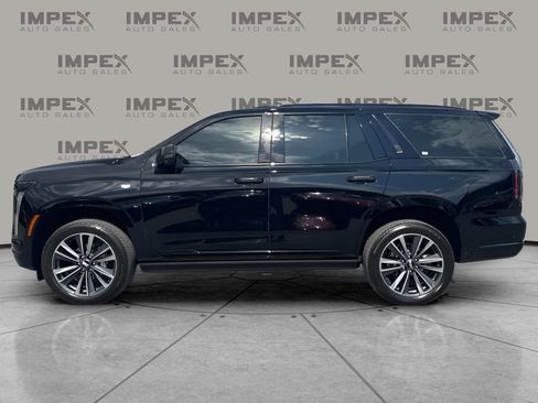 Used 2025 Cadillac Escalade Sport AWD/4WD image 2