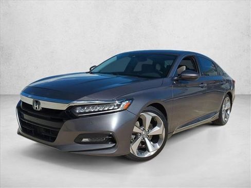 Used 2018 Honda Accord Touring image 1