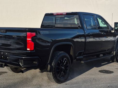 Used 2025 Chevrolet Silverado 2500 LTZ w/ LTZ Plus Package image 16