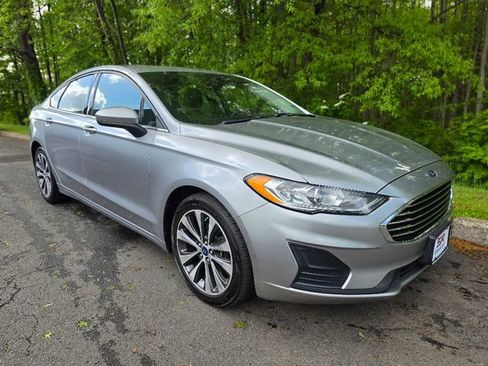 Used 2020 Ford Fusion SE AWD/4WD image 1