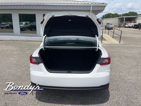 Used 2025 Toyota Camry LE FWD image 14