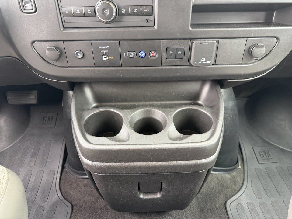 Used 2024 Chevrolet Express 3500 LT w/ LT Preferred Equipment Group RWD image 16