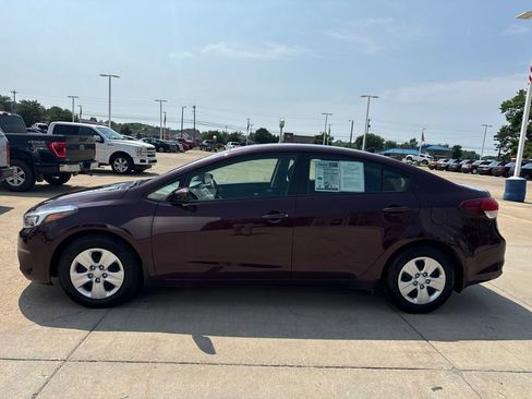 Used 2018 Kia Forte LX FWD image 3