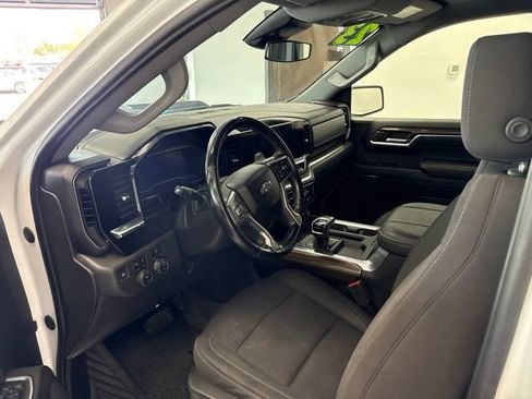 Used 2023 Chevrolet Silverado 1500 LT Trail Boss w/ Protection Package AWD/4WD image 9