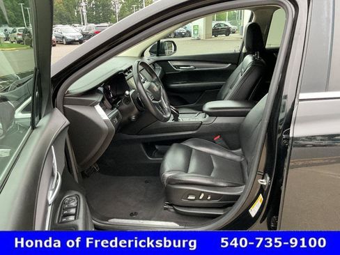 Used 2018 Cadillac XT5 Luxury w/ LPO, Wheel Lock Package AWD/4WD image 31