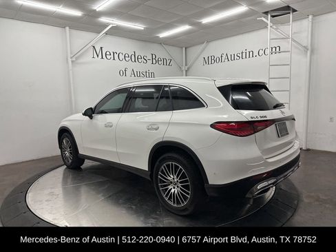 Certified 2026 Mercedes-Benz GLC 300 image 5