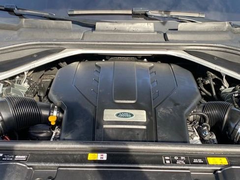 Used 2023 Land Rover Range Rover SE image 10