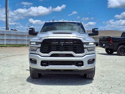 New 2026 RAM 2500 Big Horn AWD/4WD image 25