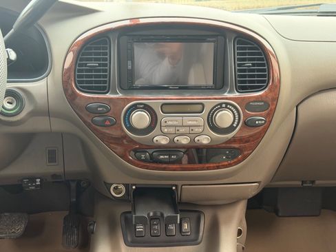 Used 2006 Toyota Sequoia Limited image 7