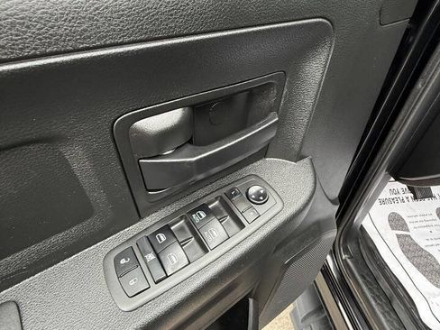 Used 2020 RAM 2500 Tradesman w/ Chrome Appearance Group image 19