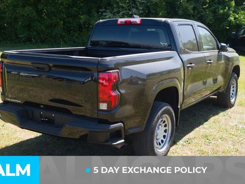 Used 2024 Chevrolet Colorado W/T RWD image 4