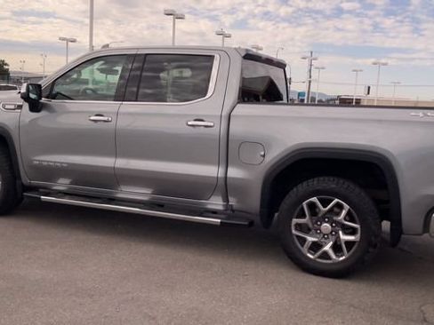 Used 2023 GMC Sierra 1500 SLT AWD/4WD image 7