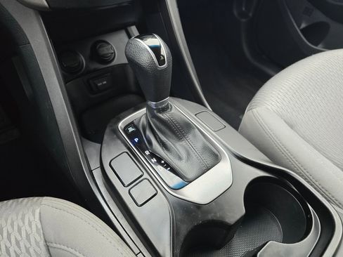Used 2015 Hyundai Santa Fe Sport image 18