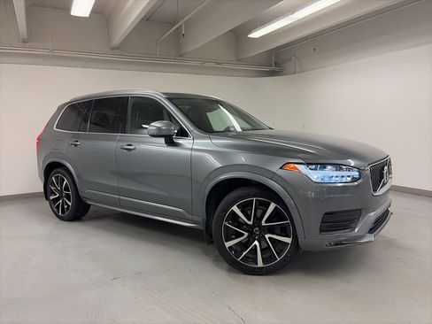 Used 2020 Volvo XC90 T6 Momentum w/ Protection Package image 7