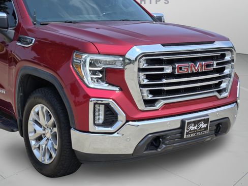 Used 2021 GMC Sierra 1500 SLT w/ SLT Premium Plus Package AWD/4WD image 32