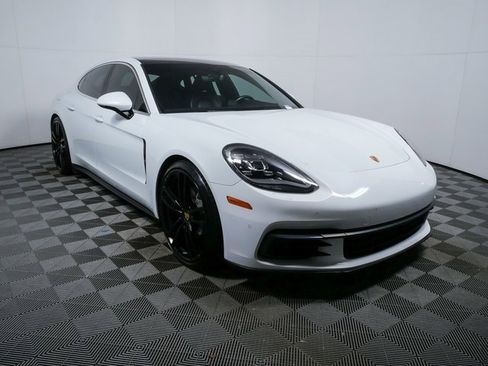 Used 2017 Porsche Panamera 4S image 26