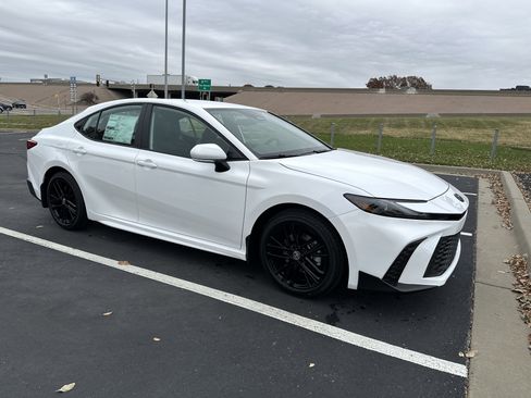 New 2025 Toyota Corolla Premium Plus image 5