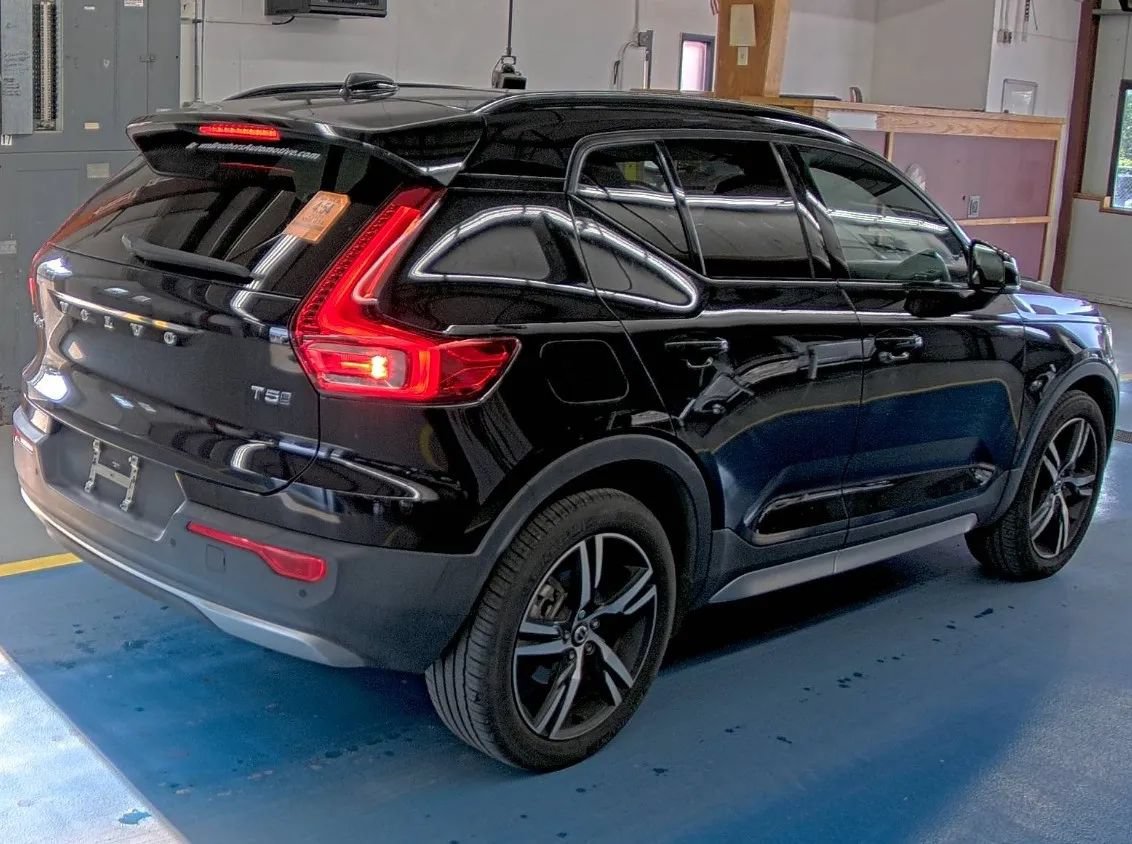 Used 2021 Volvo XC40 T5 R-Design AWD/4WD image 49