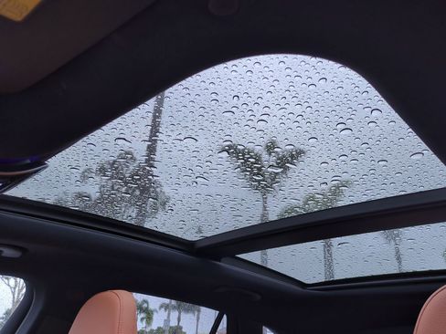 Used 2023 Mercedes-Benz GLC 300 4MATIC image 29