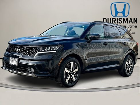 Used 2022 Kia Sorento EX w/ Panoramic Sunroof Package image 2