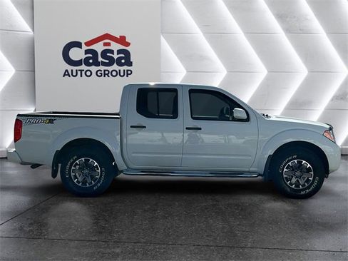 Used 2019 Nissan Frontier PRO-4X image 12
