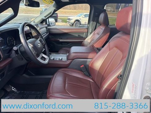 Used 2024 Ford Expedition Limited image 9