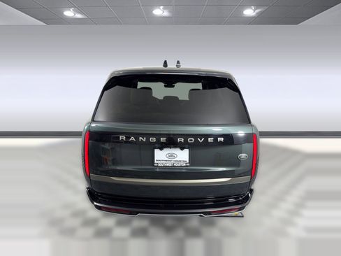 Certified 2023 Land Rover Range Rover SE image 9