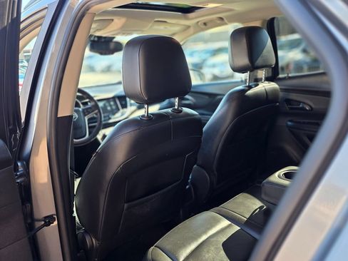 Used 2019 Buick Encore Essence image 26