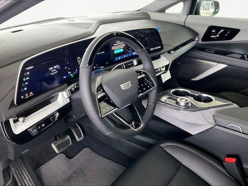 New 2026 Cadillac Optiq Sport 1 image 7