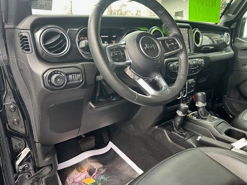 Certified 2022 Jeep Wrangler Unlimited Sahara AWD/4WD image 12