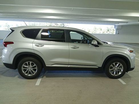 Used 2019 Hyundai Santa Fe SE w/ Cargo Package AWD/4WD image 4