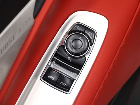 Used 2020 Chevrolet Corvette Stingray Preferred Cpe w/ 2LT Preferred Equipment Group RWD image 13