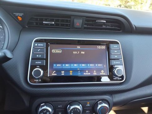 New 2025 Nissan Kicks Play S image 12