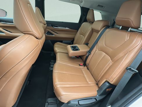 Used 2024 INFINITI QX60 Sensory AWD/4WD image 10