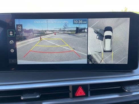 Used 2025 Kia Sorento SX image 23