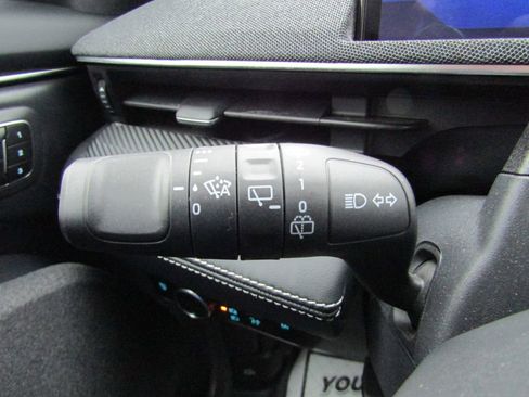 Used 2025 Ford Mustang Mach-E Premium image 21