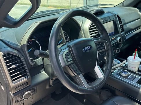 Used 2021 Ford Expedition XLT RWD image 22