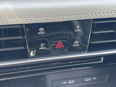 New 2026 Volkswagen Atlas Peak Edition AWD/4WD image 28