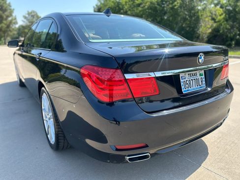 Used 2012 BMW 750Li xDrive AWD/4WD image 7
