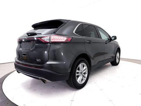 Used 2018 Ford Edge SEL AWD/4WD image 10