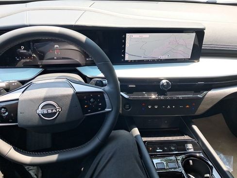 New 2025 Nissan Murano SL AWD/4WD image 13