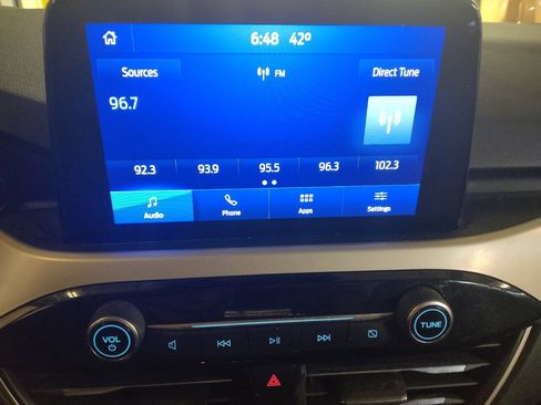 Used 2021 Ford Escape SE w/ Convenience Package FWD image 25